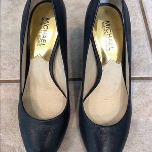 Michael Kors size 7 heels